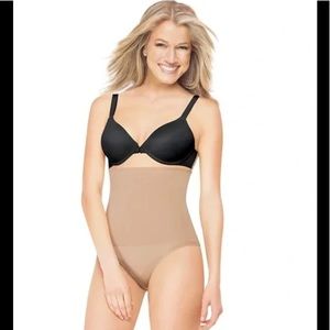 NWT RED HOT by SPANX® Super Control High-Waist Panty - Assets Size 3C (155-180)